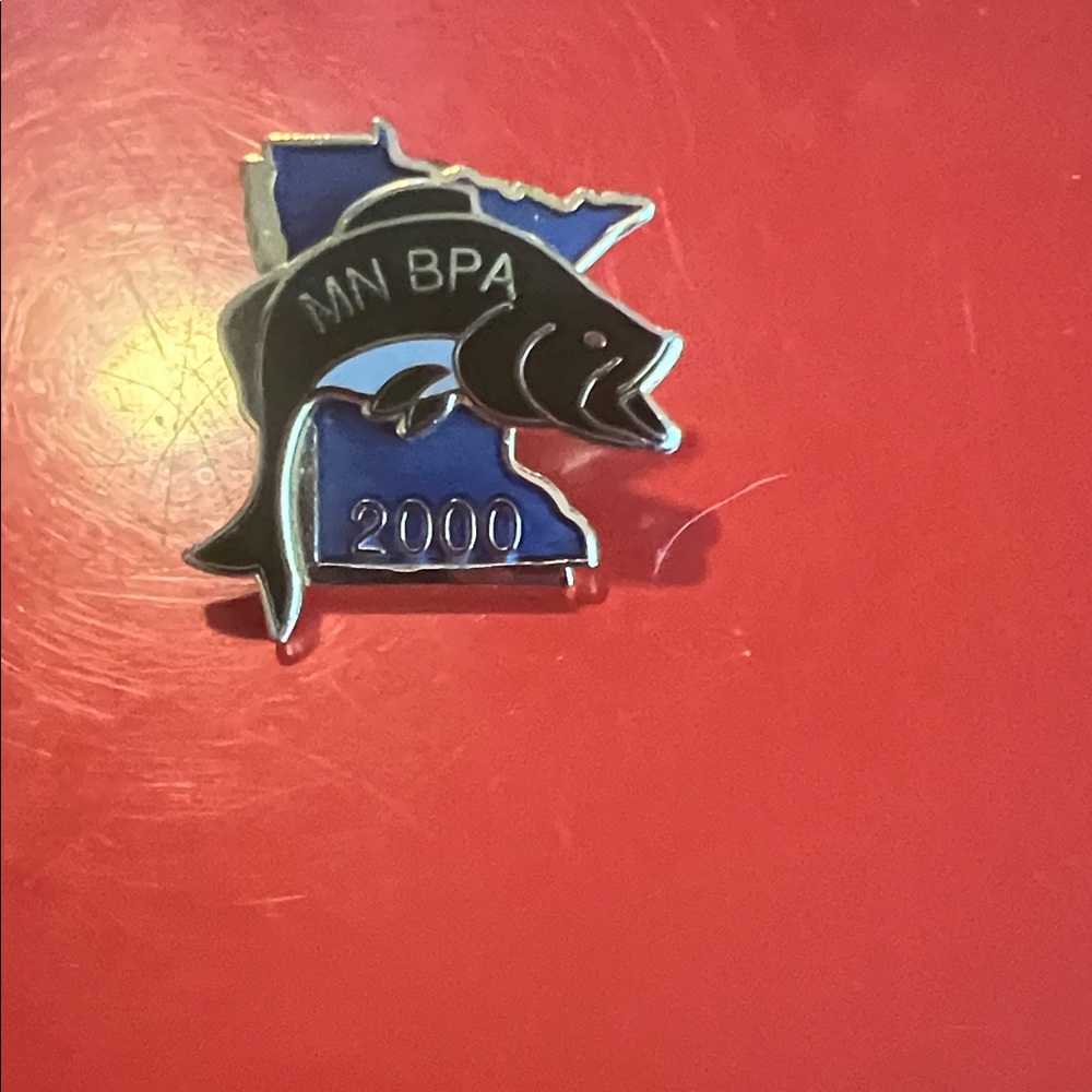 MN BPA 2000 Fish Pin